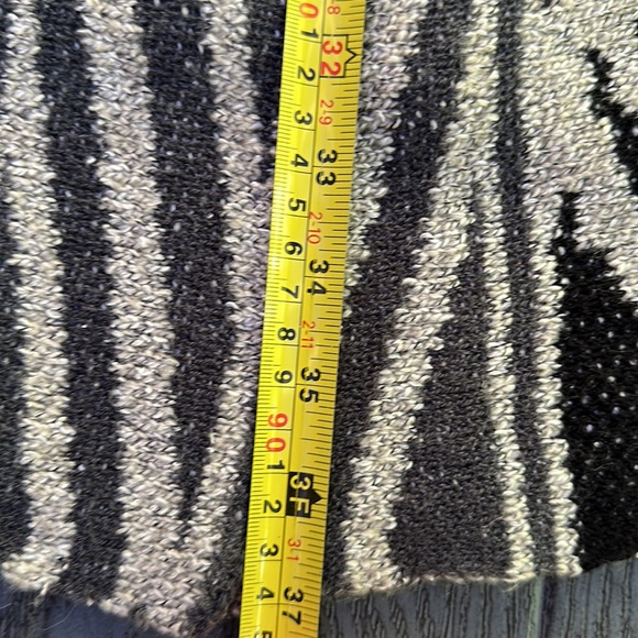 Woman’s Lucky Brand Cardigan - Picture 8 of 8